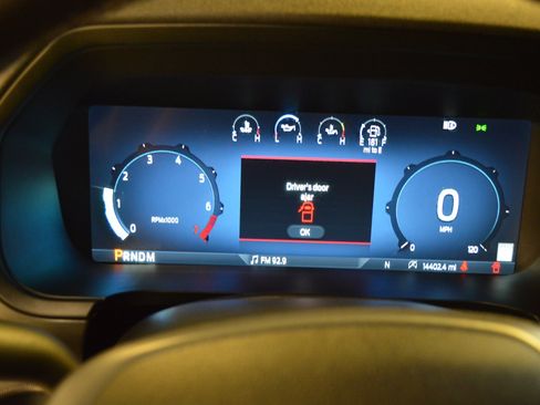 Used 2025 Ford F150 Lariat AWD/4WD image 17