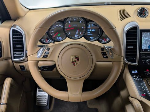 Used 2014 Porsche Cayenne Diesel AWD/4WD image 31