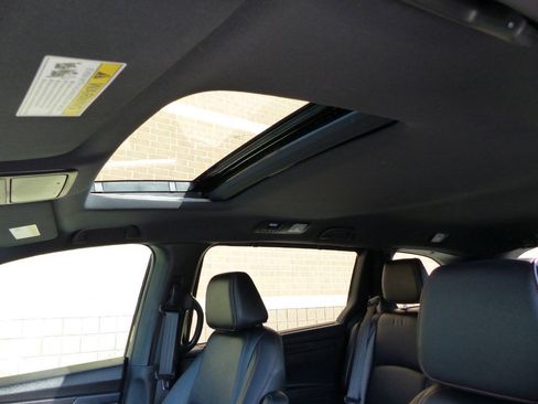 Used 2025 Honda Odyssey Sport-L image 40