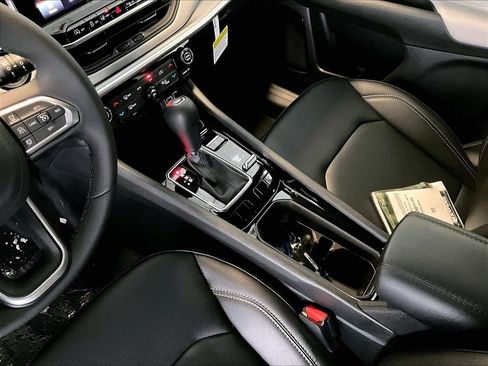 New 2026 Jeep Compass Limited image 14