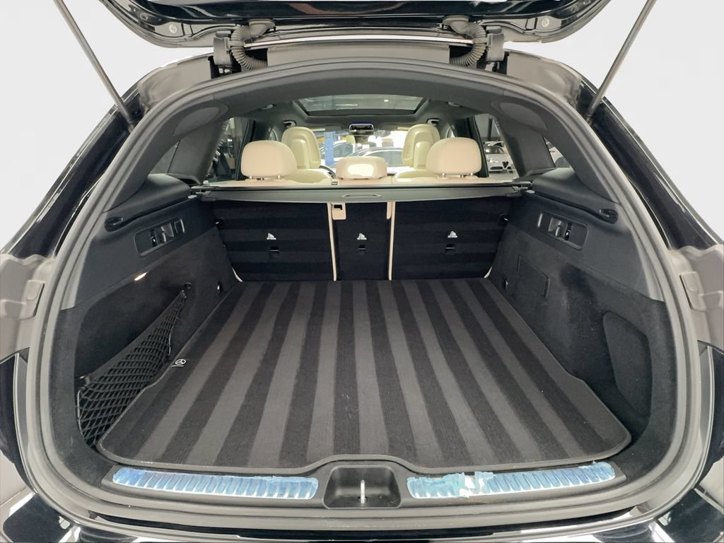 Used 2024 Mercedes-Benz GLC 300 4MATIC image 18