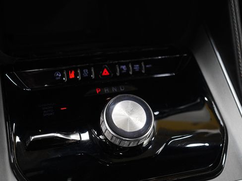 Used 2024 Jeep Wagoneer Series II AWD/4WD image 27