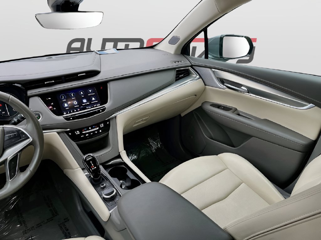 Used 2023 Cadillac XT5 Premium Luxury w/ Technology Package FWD image 25