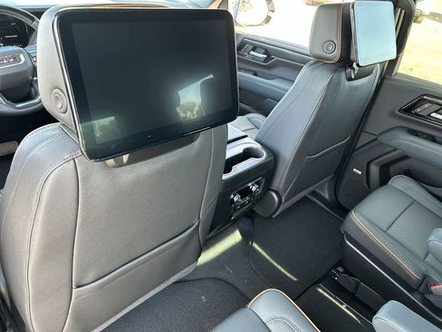 New 2026 GMC Yukon AT4 w/ AT4 Premium Plus Package image 36