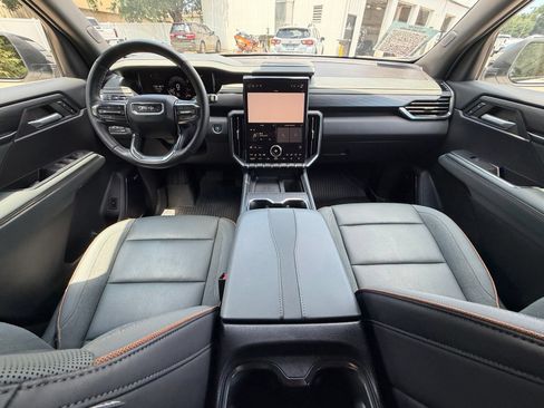 Used 2024 GMC Acadia AT4 w/ Luxury Package AWD/4WD image 20