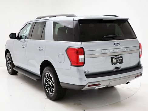Used 2024 Ford Expedition XLT image 6