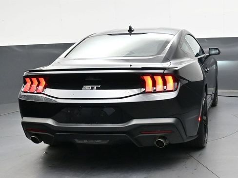 Used 2024 Ford Mustang GT RWD image 4