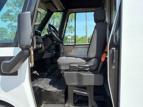 Used 2024 Chevrolet Brightdrop 600 w/ Commercial Equipment Package AWD/4WD image 12
