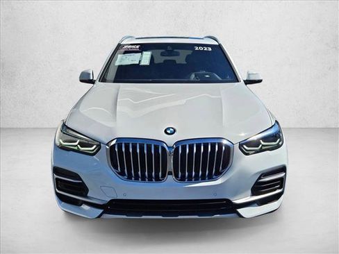 Certified 2023 BMW X5 sDrive40i w/ Parking Assistance Package RWD image 2