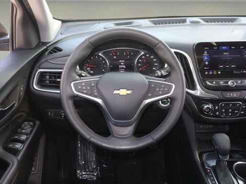 Used 2023 Chevrolet Equinox Premier FWD image 15