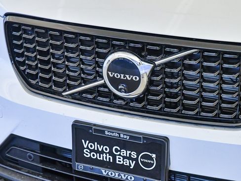 Certified 2026 Volvo XC40 B5 Plus w/ Protection Package Premier AWD/4WD image 8