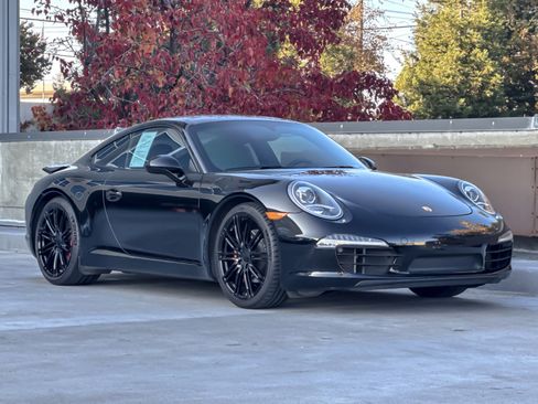 Used 2015 Porsche 911 Carrera S image 10
