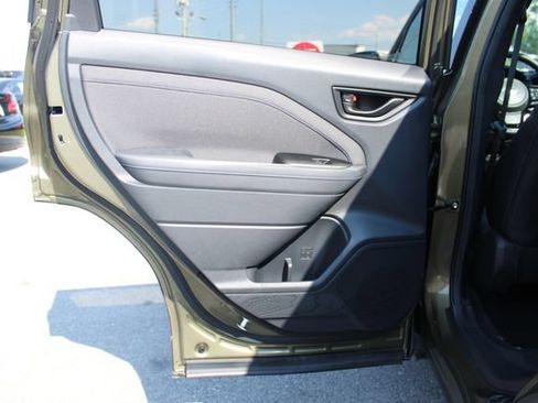 Used 2026 Subaru Forester Premium AWD/4WD image 27