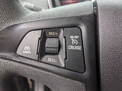 Used 2017 Chevrolet Equinox LS FWD image 19