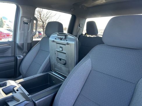 Used 2025 Chevrolet Silverado 1500 LT image 12