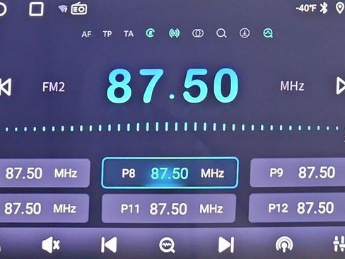 Used 2018 Jeep Renegade Sport w/ Power & Air Group image 23