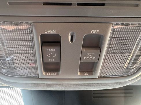 Used 2021 Honda CR-V EX image 13