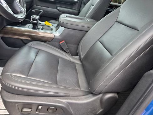 Used 2022 Chevrolet Silverado 1500 LT Trail Boss w/ LT Trail Boss Premium Package AWD/4WD image 17