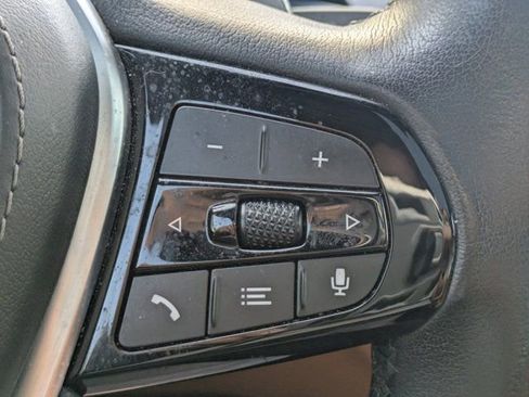 Used 2021 BMW 530i w/ Premium Package image 21