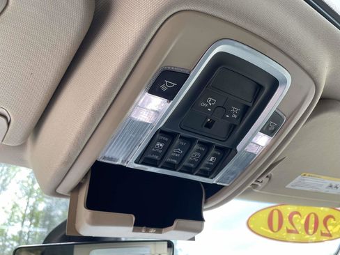 Used 2020 RAM 1500 Big Horn AWD/4WD image 16