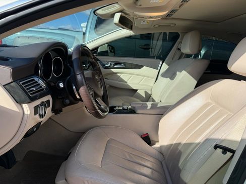 Used 2015 Mercedes-Benz CLS 400 4MATIC image 6