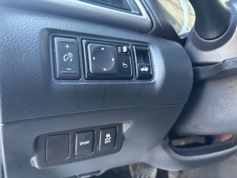 Used 2019 Nissan Sentra SR image 25