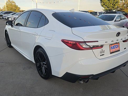 Used 2026 Toyota Camry SE w/ Convenience Package FWD image 23