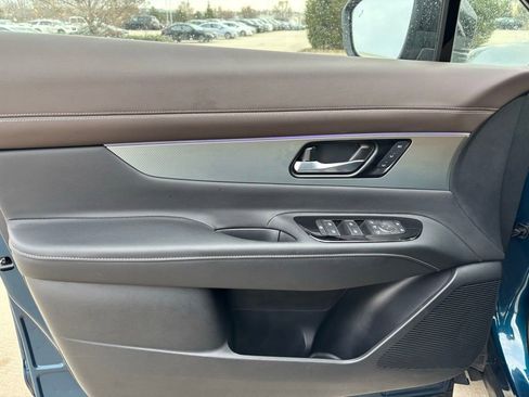 Used 2025 Nissan Murano Platinum w/ Cargo Package image 19