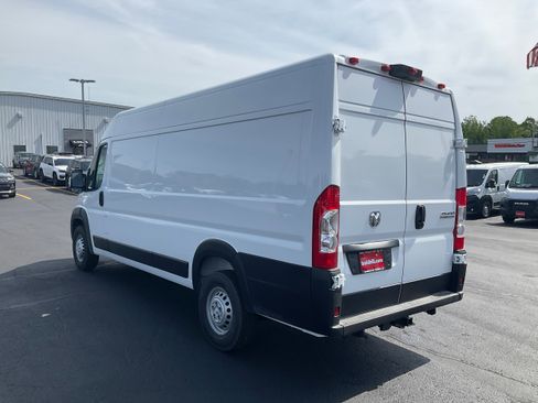 New 2025 RAM ProMaster 3500 w/ Convenience Group image 4