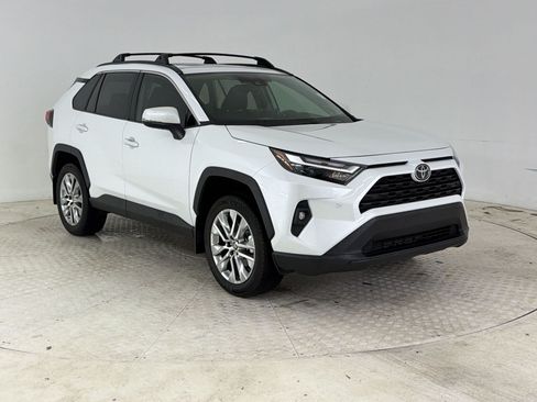 Used 2025 Toyota RAV4 XLE Premium w/ Weather Package FWD image 7