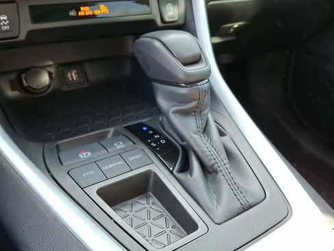 Certified 2023 Toyota RAV4 XLE FWD image 15