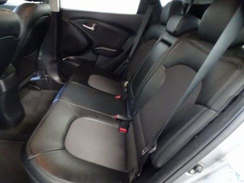 Used 2012 Hyundai Tucson GLS image 3