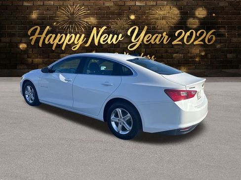 Used 2022 Chevrolet Malibu LS image 3