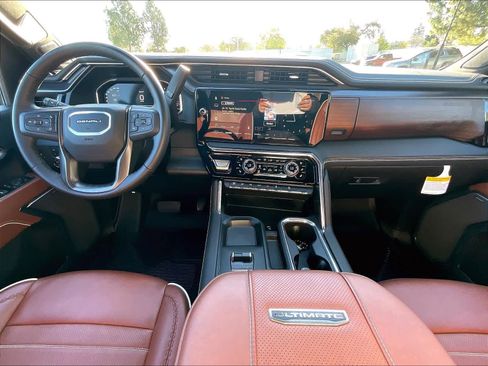 Used 2025 GMC Sierra 2500 Denali Ultimate w/ Max Trailering Package image 17