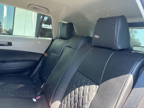 Used 2024 Toyota Corolla Cross L FWD image 5