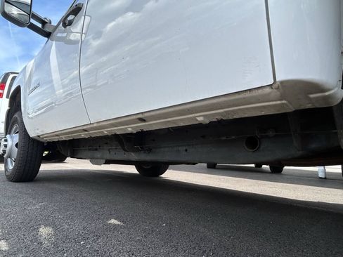 Used 2008 Chevrolet Silverado 3500 W/T RWD image 10