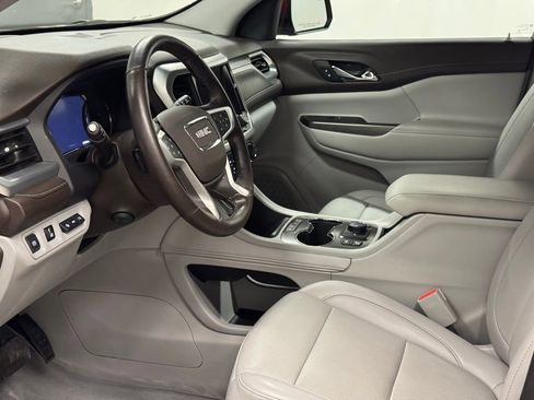 Certified 2023 GMC Acadia SLT w/ Technology Package image 19