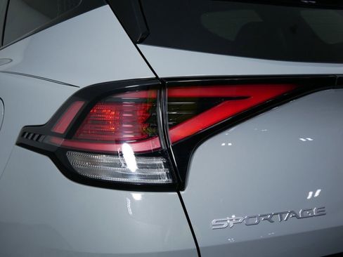 Certified 2023 Kia Sportage X-Line w/ X-Line Premium Package image 11