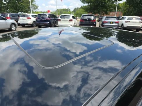 Used 2007 Cadillac STS w/ Preferred Equipment Group RWD image 12