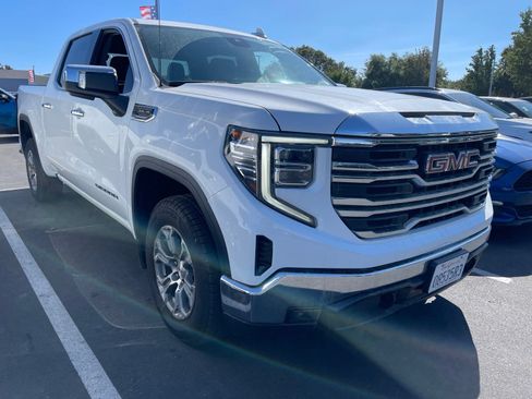 Used 2024 GMC Sierra 1500 SLT RWD image 1