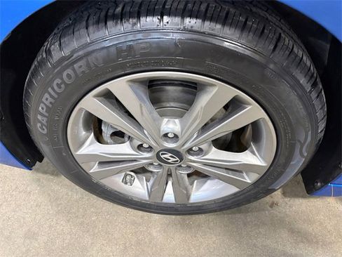 Used 2018 Hyundai Elantra SEL image 16