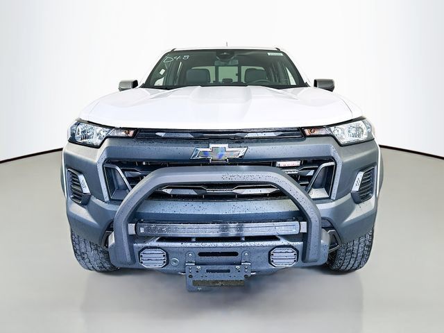 New 2025 Chevrolet Colorado Trail Boss w/ Off-Road Front Bumper Package AWD/4WD image 4