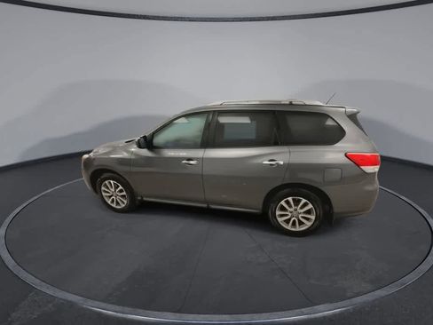 Used 2016 Nissan Pathfinder SV w/ SV Cold Weather Package AWD/4WD image 6