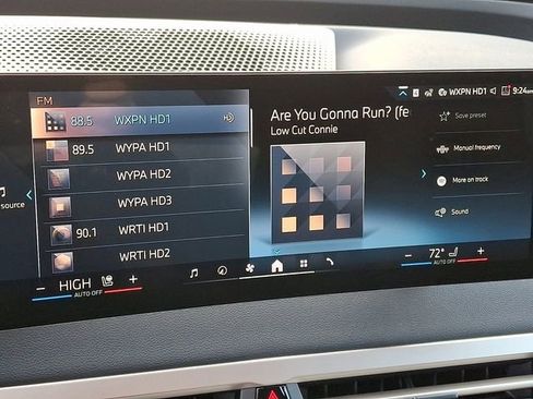 New 2026 BMW iX xDrive60 w/ Premium Package image 15