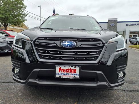Used 2024 Subaru Forester Premium image 2