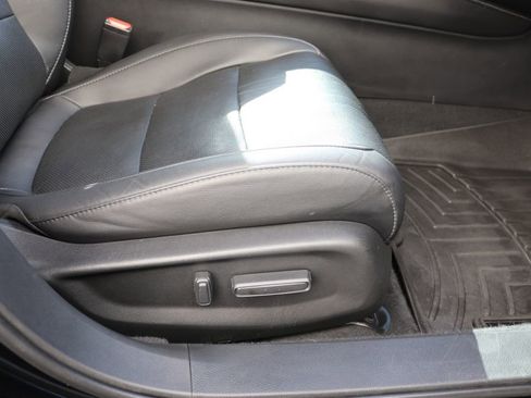 Used 2020 Honda Accord Touring image 19