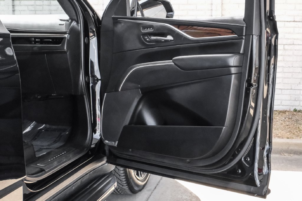 Used 2021 Cadillac Escalade Premium Luxury Platinum AWD/4WD image 47