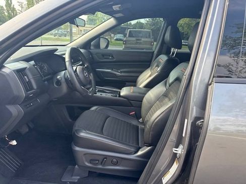 Used 2023 Nissan Pathfinder Rock Creek AWD/4WD image 23
