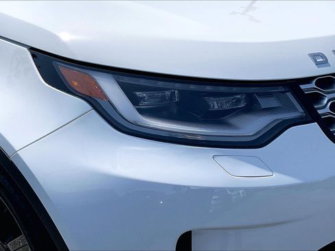 New 2026 Land Rover Discovery S AWD/4WD image 20