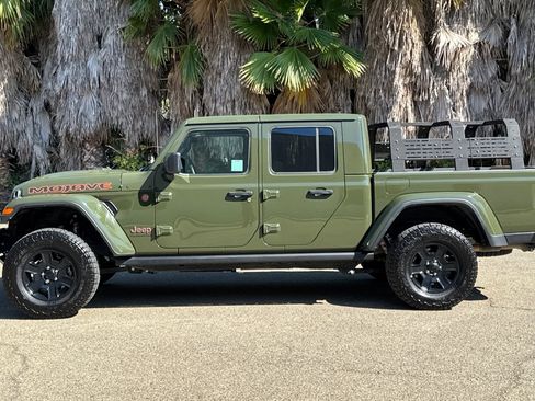Used 2022 Jeep Gladiator Mojave image 7